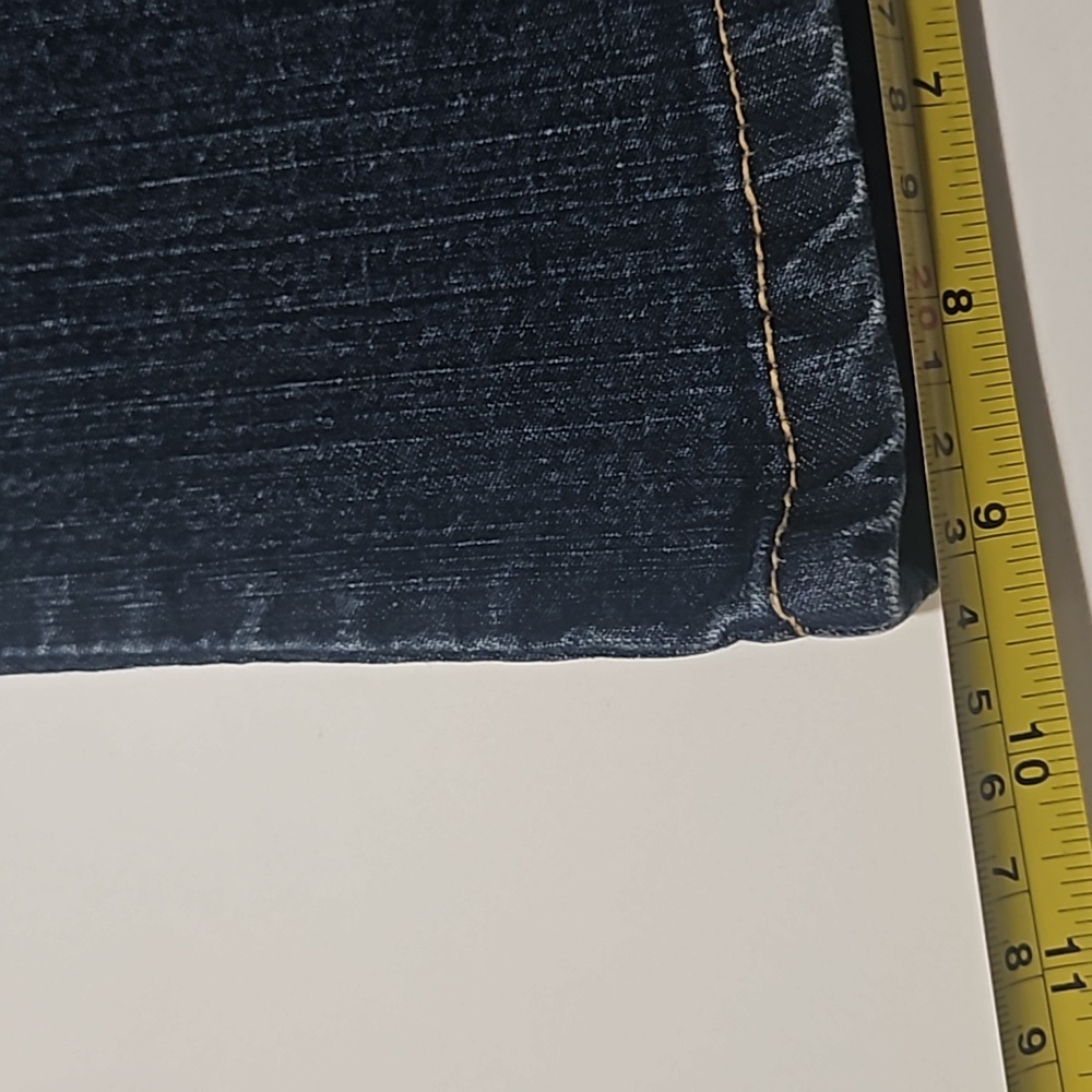 LEVI SIGNATURE STRETCH LOW RISE BOOTCUT - Picture 9 of 9